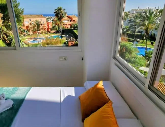Peaceful Sea&Mountain View House